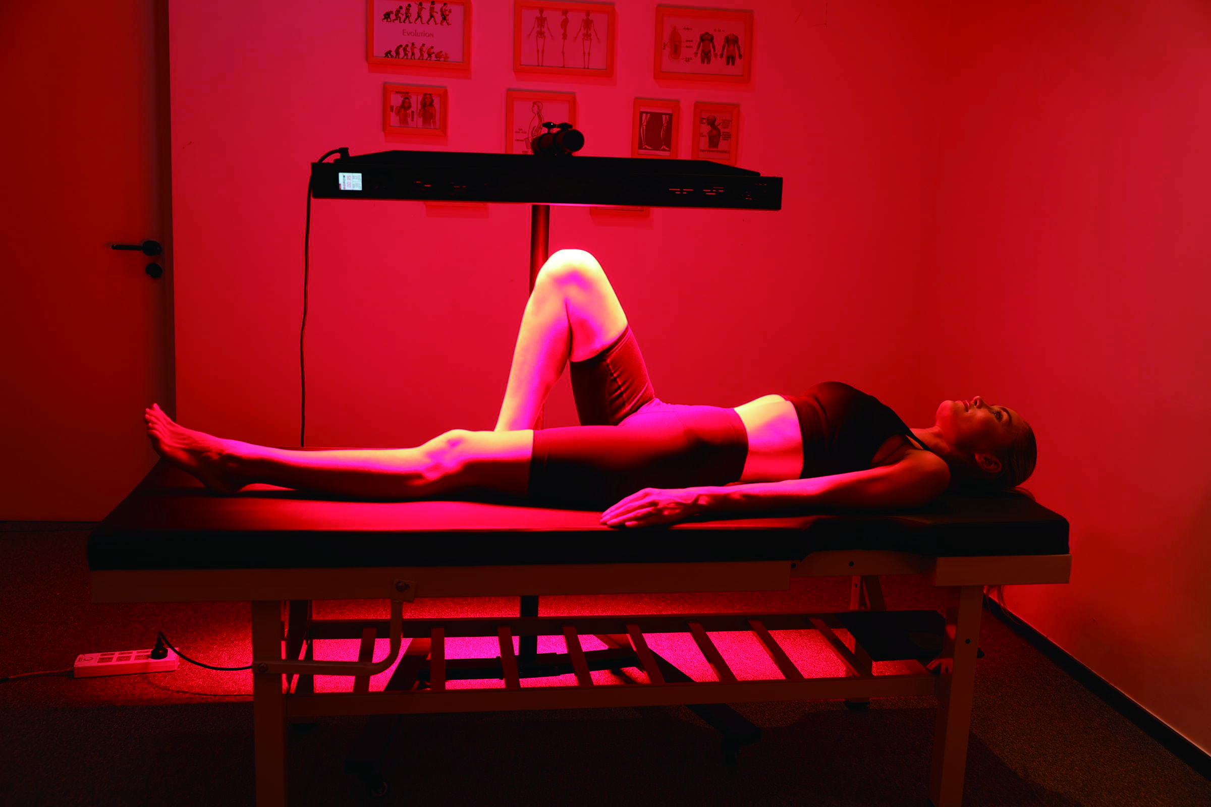 Aurora Panel 1500 — Full-Body Red Light Therapy Tower