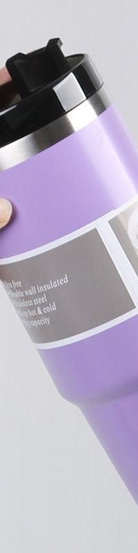 30oz Insulated Sipper Tumbler with Twist-Shut Flat Lid — top view