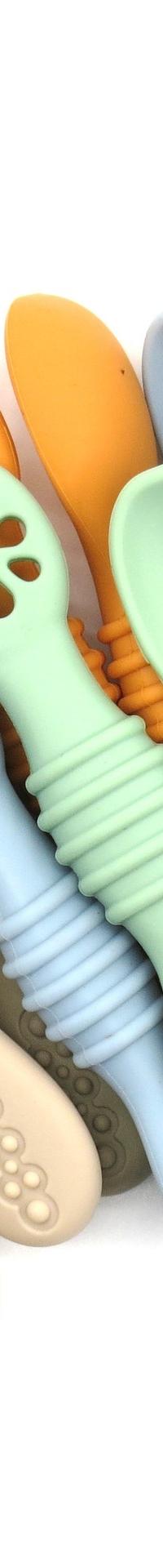 Cat Ear Silicone Baby Feeding Set with No-Tip Spoons — detail view